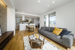 自然と家族が集まる　センターリビング設計の住まい