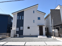 【KAWASHO分譲住宅】万野原新田:吹き抜けで開放感のある玄関♪
