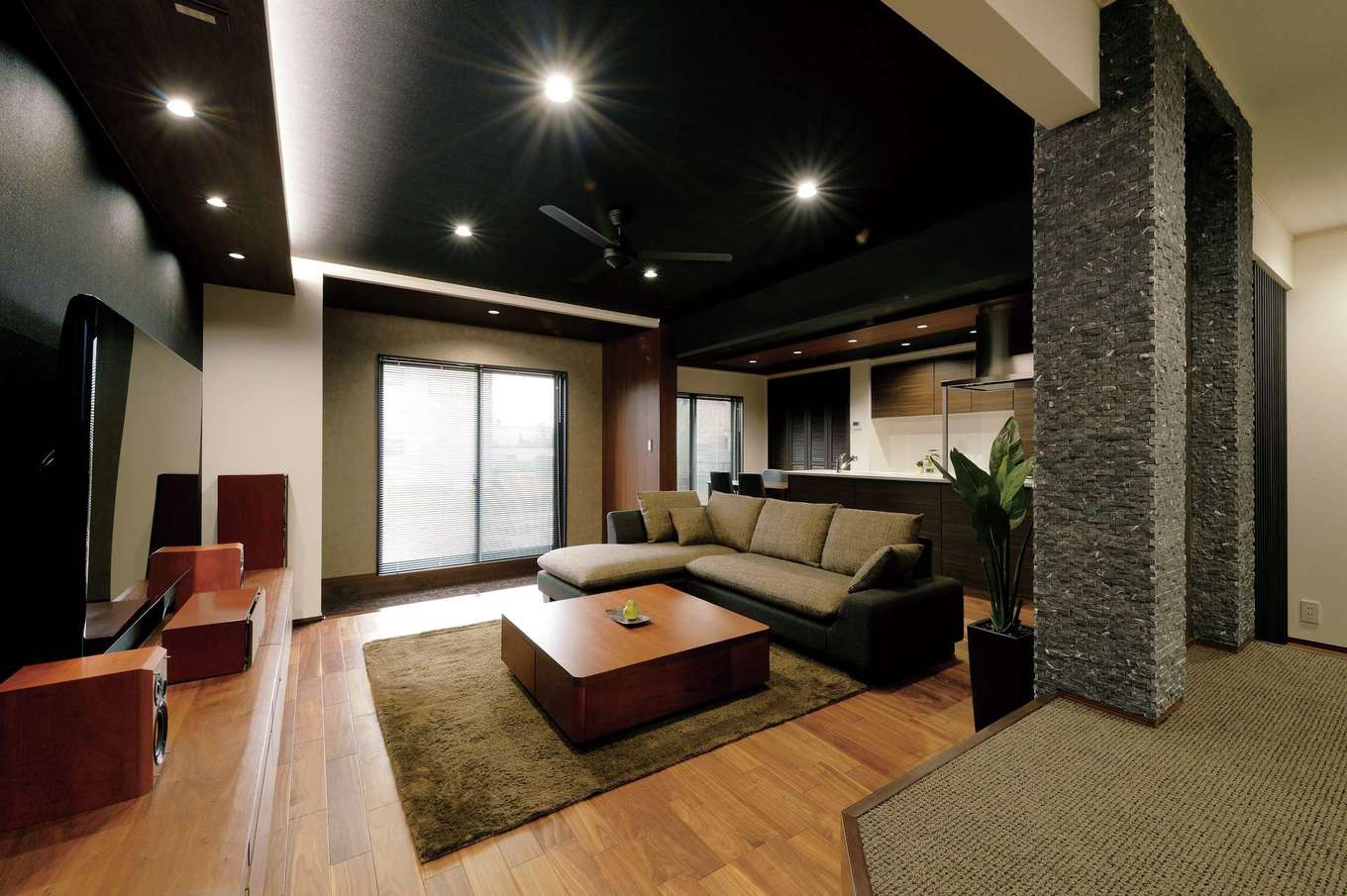 スタイリッシュでいて心地いい 家族の思いに寄り添う家 朝日住宅の新築施工例 イエタテ