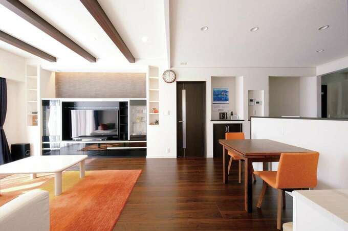 モダンな平屋で 洗練されたゼロ エネルギーの暮らし 朝日住宅の新築施工例 イエタテ