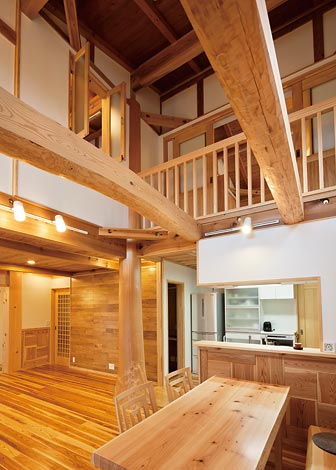 人に優しい板倉造りの家 村木建築工房の新築施工例 イエタテ