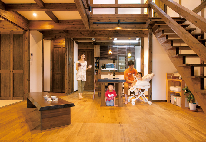 真壁と外張り断熱で年中快適 明治時代の建築美が息づく家 サイエンスホームの新築施工例 イエタテ