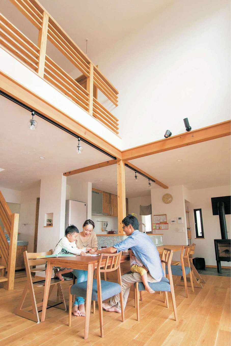 眺望を楽しみながら健康に暮らす100 自然素材の家 アイジースタイルハウスの新築施工例 イエタテ