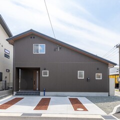 “平屋進化形×遊びゴコロ”「GARRET」オープンハウス ~富士市厚原~