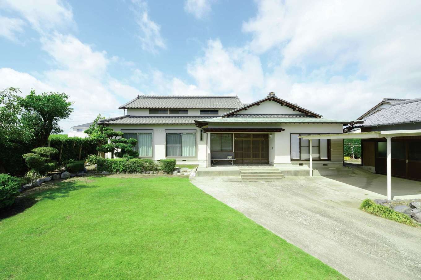 空き家としてもて余していた実家を くつろげる我が家に大改修 ほっと住まいるのリノベ事例 イエタテ