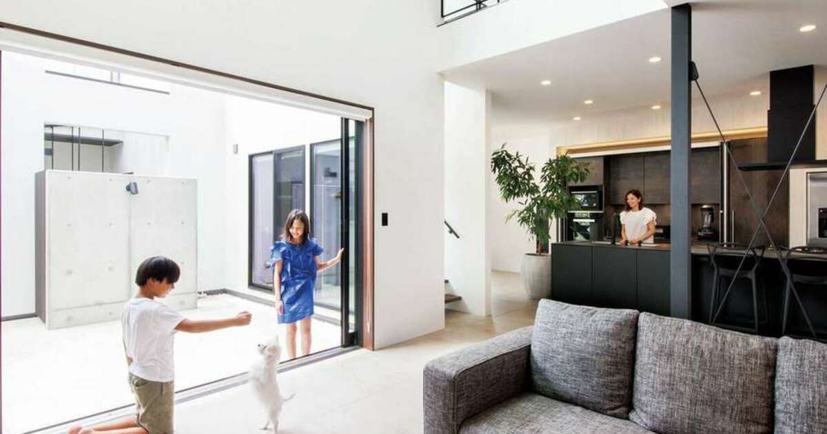 開放感とプライバシーを両立 40 畳のldkと中庭のある家 寿建設の新築施工例 イエタテ