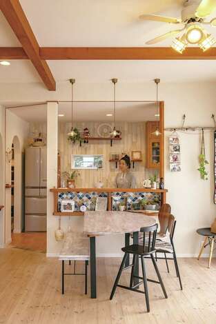 キッチンは対面式 ニッチに貼ったタイルがかわいい イエタテ