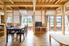 手刻み天然素材、4人の子育て一級建築士自邸を公開。長期優良住宅。是非一度ご覧ください。