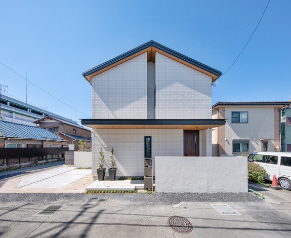 リアルサイズモデルハウス まちなかジーヴォ石田 見学会開催 アピタ静岡店より徒歩3分 約240ｍ 21 02 01