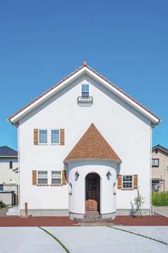 ナチュラル＆プロヴァンス！ 憧れ集合、とんがり帽子の家