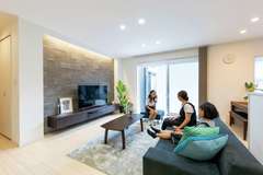 暮らしやすさにこだわった 上質なシンプルモダン住宅