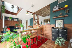 高い性能とデザインが両立した ラスティックモダンな住まい