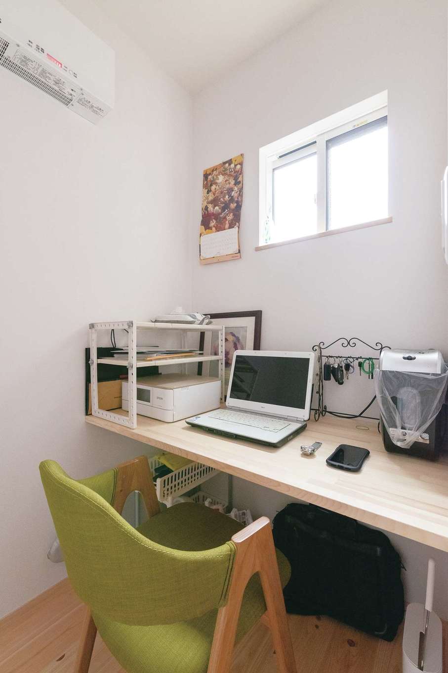キッチン横のママクロークはパソコンスペースに イエタテ