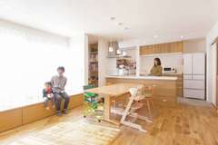 快適性能がバッチリ備わった「漆喰と無垢」の家