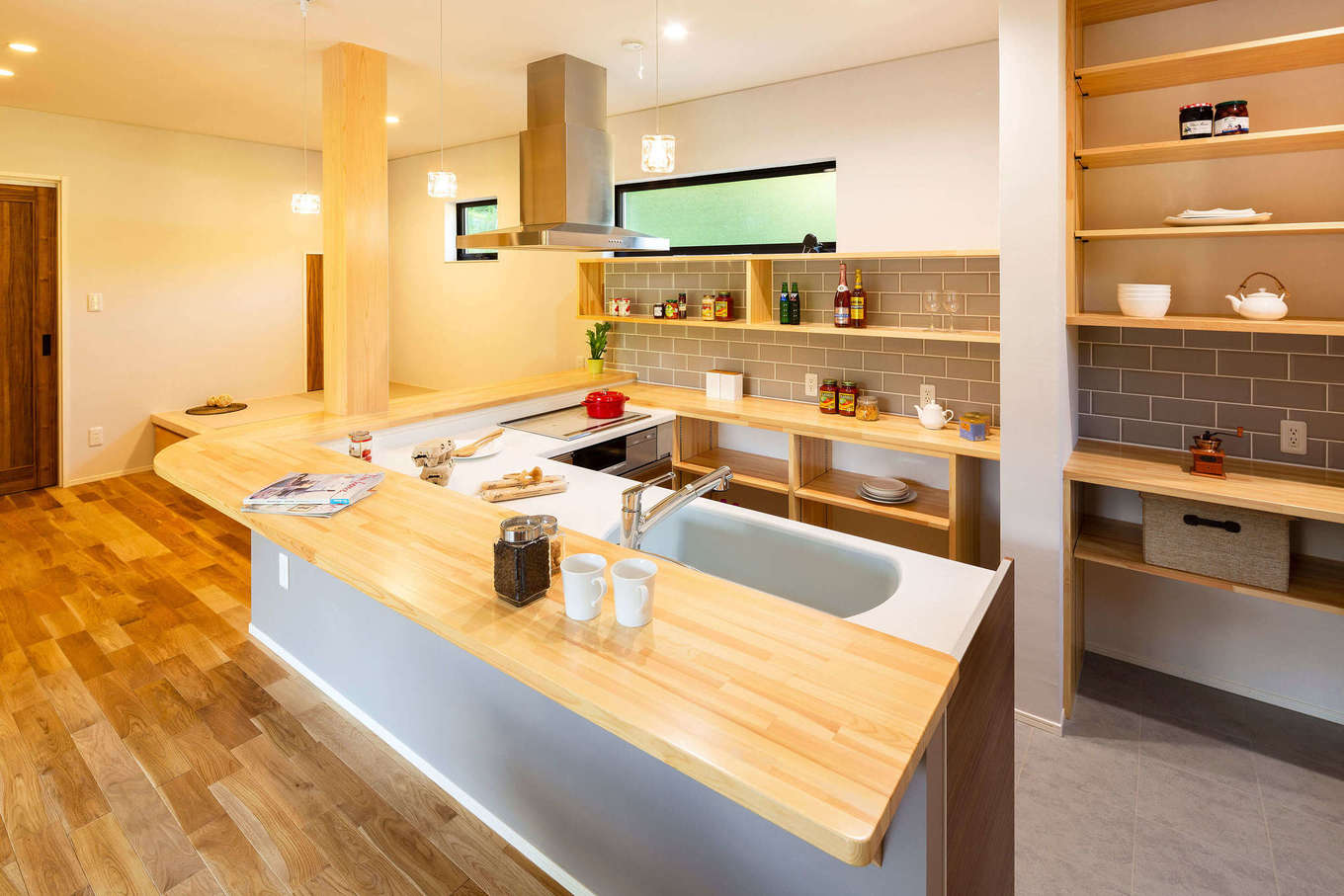 子育てママの笑顔が増えるカフェスタイルの家 みずしまの家 水嶋建設の新築施工例 イエタテ