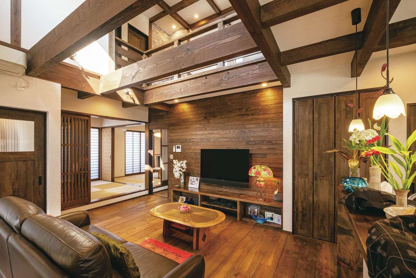 アンティークを包む和モダン 日常を忘れる大人の住まい Tdホーム静岡西 ウエストンホームズの新築施工例 イエタテ