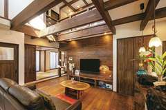 アンティークを包む和モダン 日常を忘れる大人の住まい