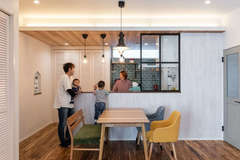 こだわりのアメリカンハウスで 子育て中でもおしゃれな暮らし