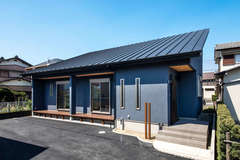 平屋感覚で快適に暮らせる天然木＆ナチュラルな家