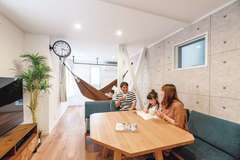 街なか狭小地でも開放的に暮らせる木造3階建て