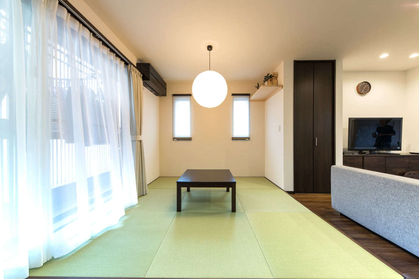 各階でゆったり過ごす ご両親と仲良く暮らす二世帯住宅 建築システム 狭小住宅専門店 の新築施工例 イエタテ