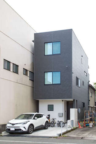 暮らしに便利な街中で 敷地坪にコンパクト ゆとりの住まいを 建築システム 狭小住宅専門店 の新築施工例 イエタテ