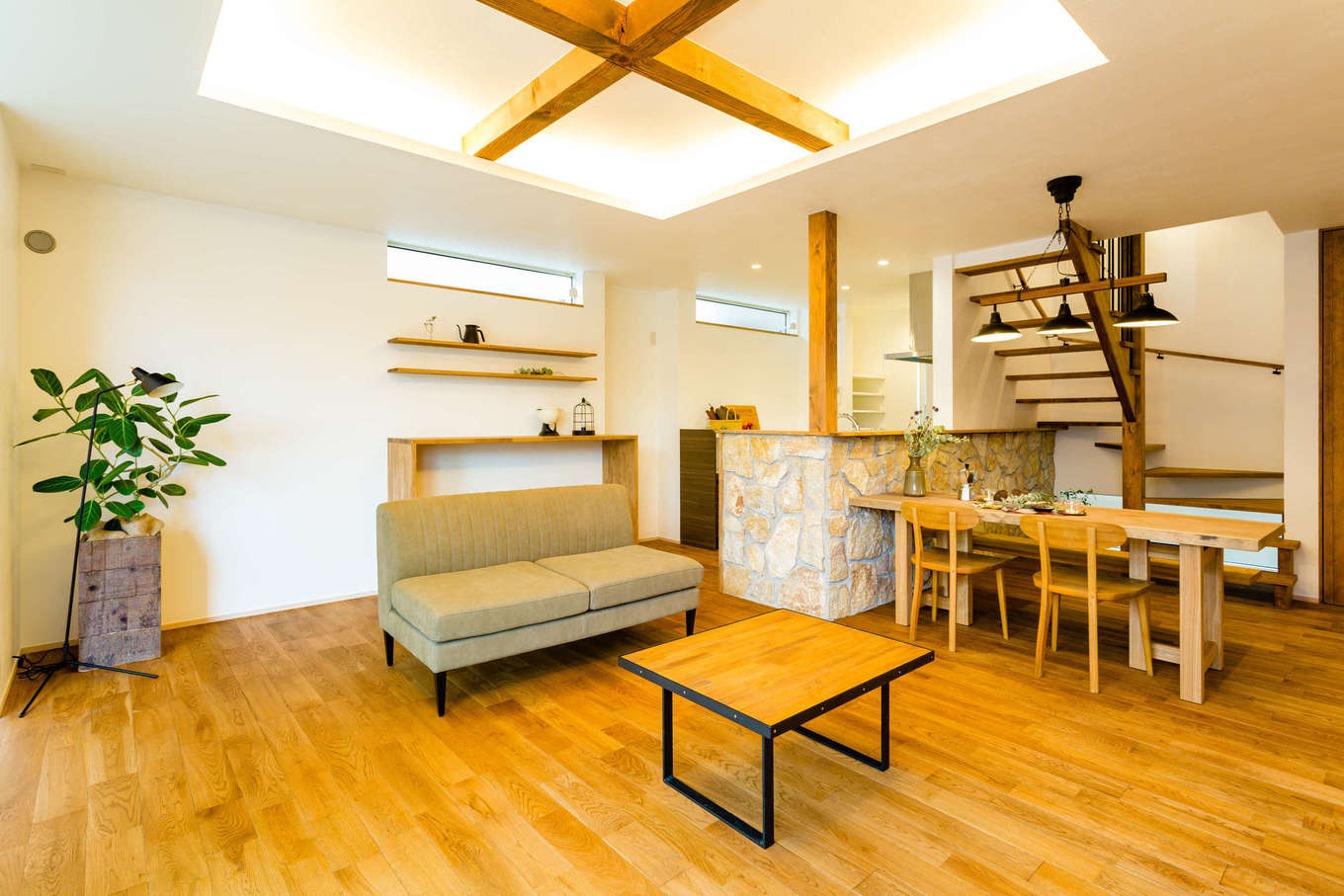 素材にこだわった男前スタイルの家 アトリエプラスの新築施工例 イエタテ