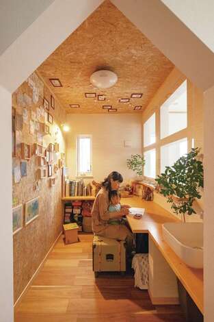 1 000万円台でここまで叶う アトリエのあるウッドモダンな家 ぽっくハウス 芦工匠 の新築施工例 イエタテ