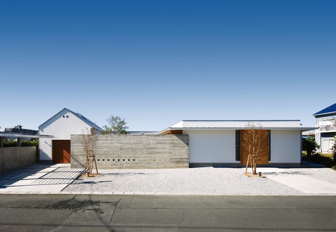 閉ざされているのに開放的 二つの中庭のある家 Mabuchiの新築施工例 イエタテ