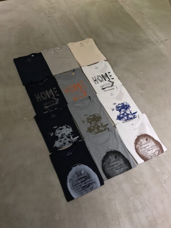 Tシャツ