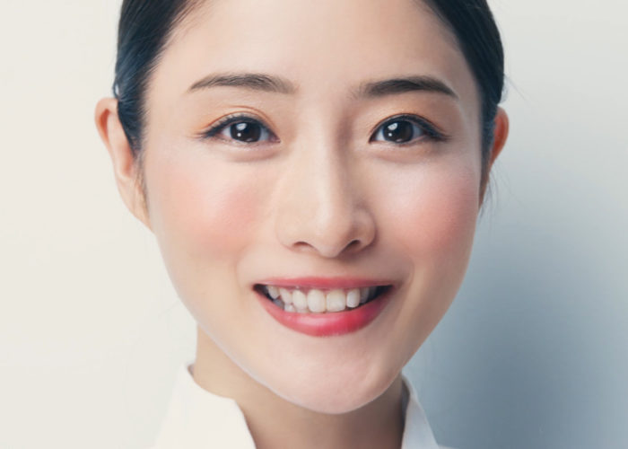 石原さとみ AUBE オーブ ポスター 非売品 B2 - メルカリ