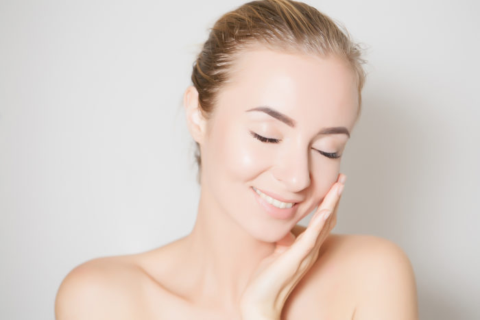 日焼け止めの使用期限はいつまで 見極めるポイントと使い切るコツ モデルプレス