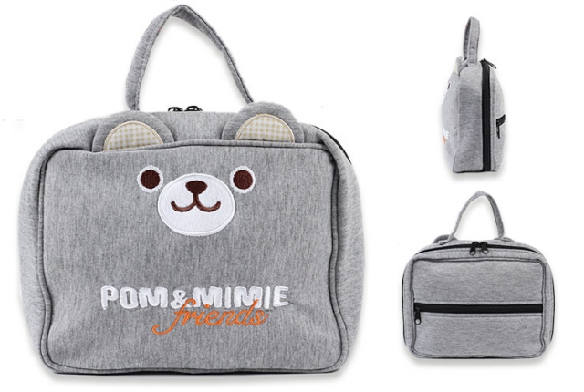 アニマルモチーフが可愛い!「ポム&ミミー 消臭機能付きおむつポーチ」をプレゼント