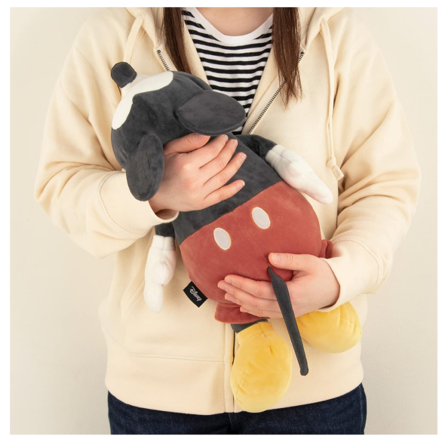 ミッキーとお昼寝☆「りぶはあと 抱き枕 ディズニーモチハグ ミッキーマウスSサイズ」［PR］
