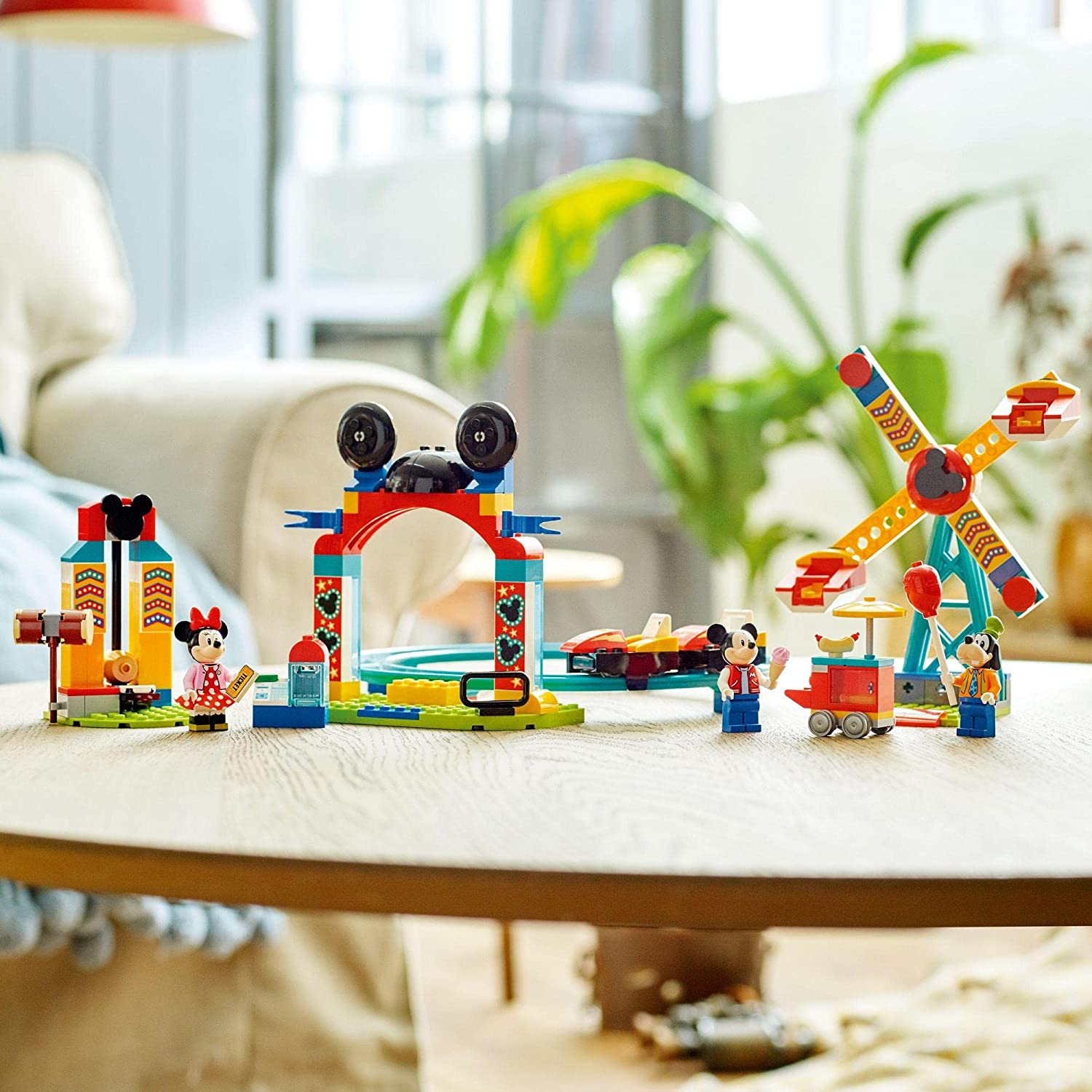 LEGO(レゴ)「ミッキー&フレンズ ミッキーとミニーとグーフィーのたのしい広場」