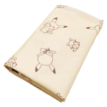お昼寝も安心！「MORIPiLO モンポケ おねしょシーツ ピカチュウ 70x120cm」