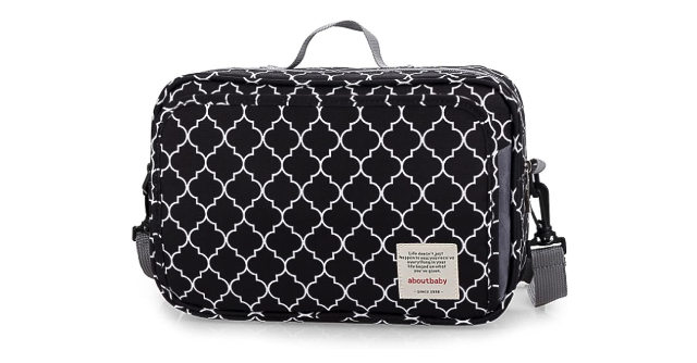 大容量で多機能☆「IWK おむつポーチ」