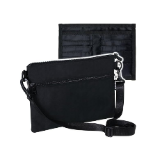 シンプルだけど多機能☆「nikowaku サコッシュ型母子手帳ケース」