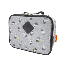 立体構造で使いやすい♪「アイプランニング ミッフィー 消臭おむつバッグ」