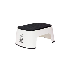 「ベビービョルンステップ」手洗いやトイレットトレーニングにも便利！