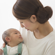 【医師監修】新生児・赤ちゃんのしゃっくり｜止め方、頻繁な原因を解説