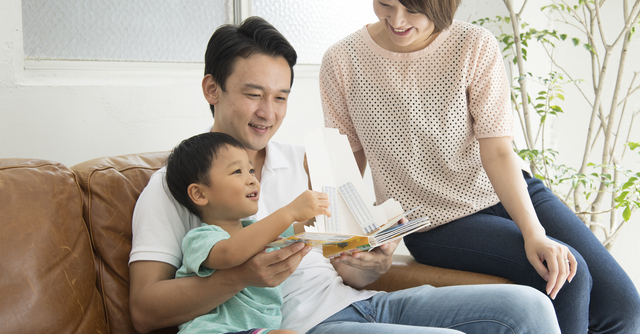 飛び出す絵本 しかけ絵本15選 恐竜やアリス クリスマス 簡単作り方も Cozre コズレ 子育てマガジン