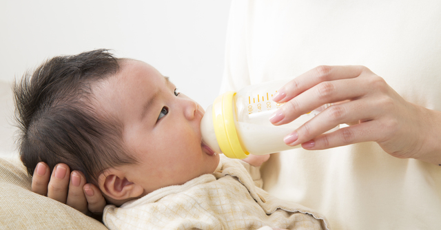 買ってよかった授乳グッズ 先輩ママパパのおすすめ Cozre コズレ 子育てマガジン