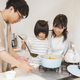 プロに聞く！子どもに安全なキッチン収納＆細かいキッチン用品をキレイにしまうコツ