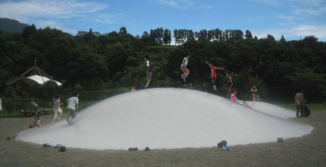 フワフワジャンプ,秦野戸川公園,バーベキュー,