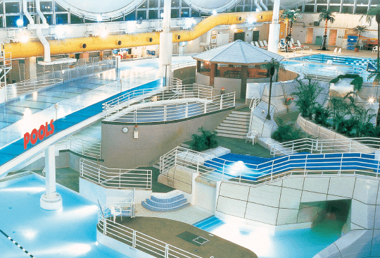 コナミスポーツクラブ弁天町全景,子ども,ウォータースライダー,大阪