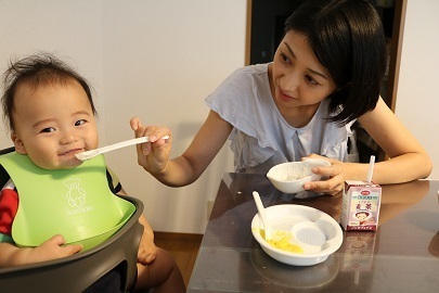 男の子の離乳食風景,体験,アプリ,タベソダ