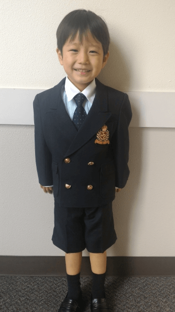 ネクタイとスーツ姿の男の子,キッズ,ネクタイ,
