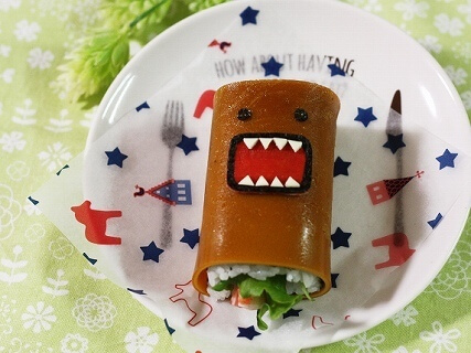 茶色のどーもくん恵方巻き,節分,恵方巻き,