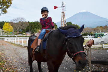 乗馬体験,まかいの牧場,